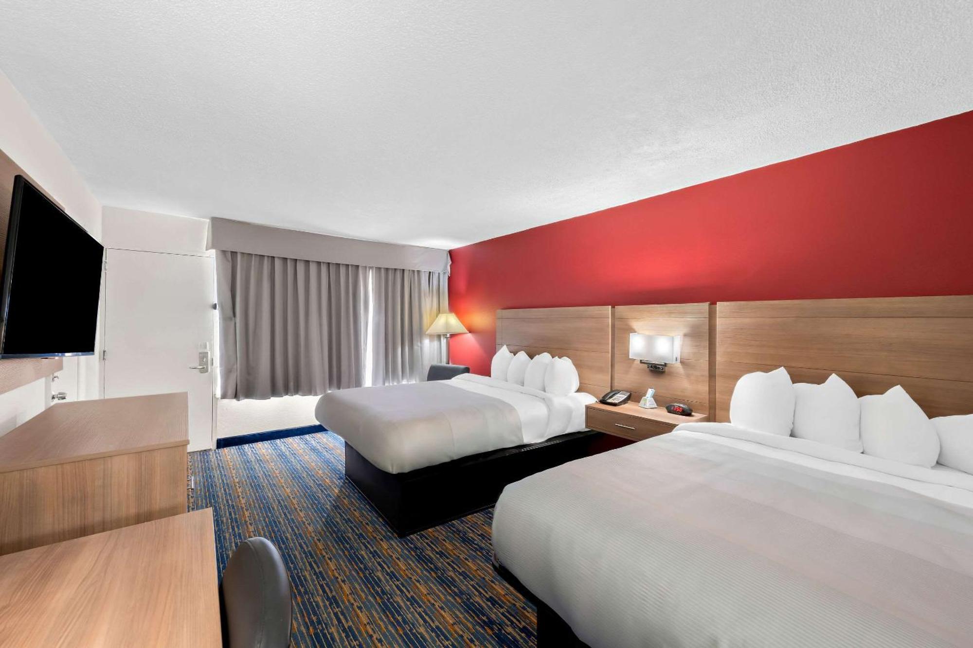 Quality Inn Лурей Экстерьер фото