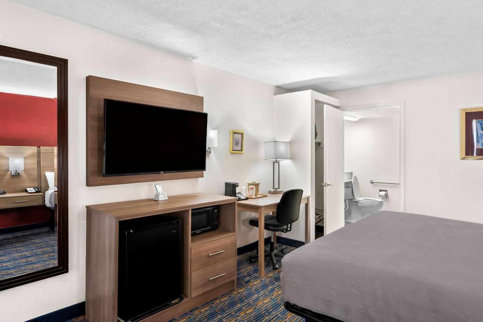 Quality Inn Лурей Экстерьер фото