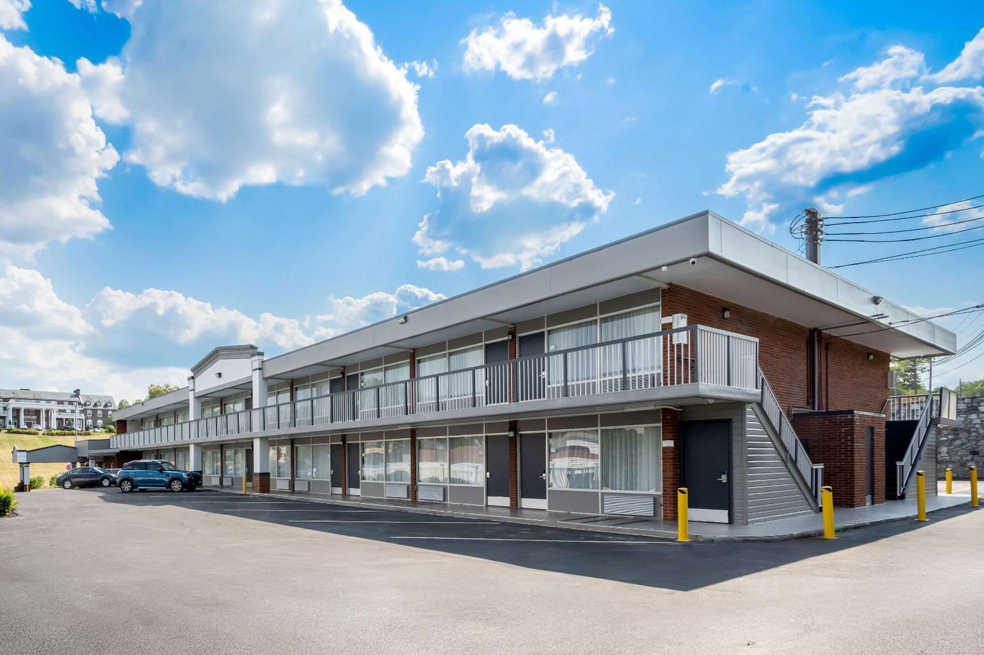 Quality Inn Лурей Экстерьер фото