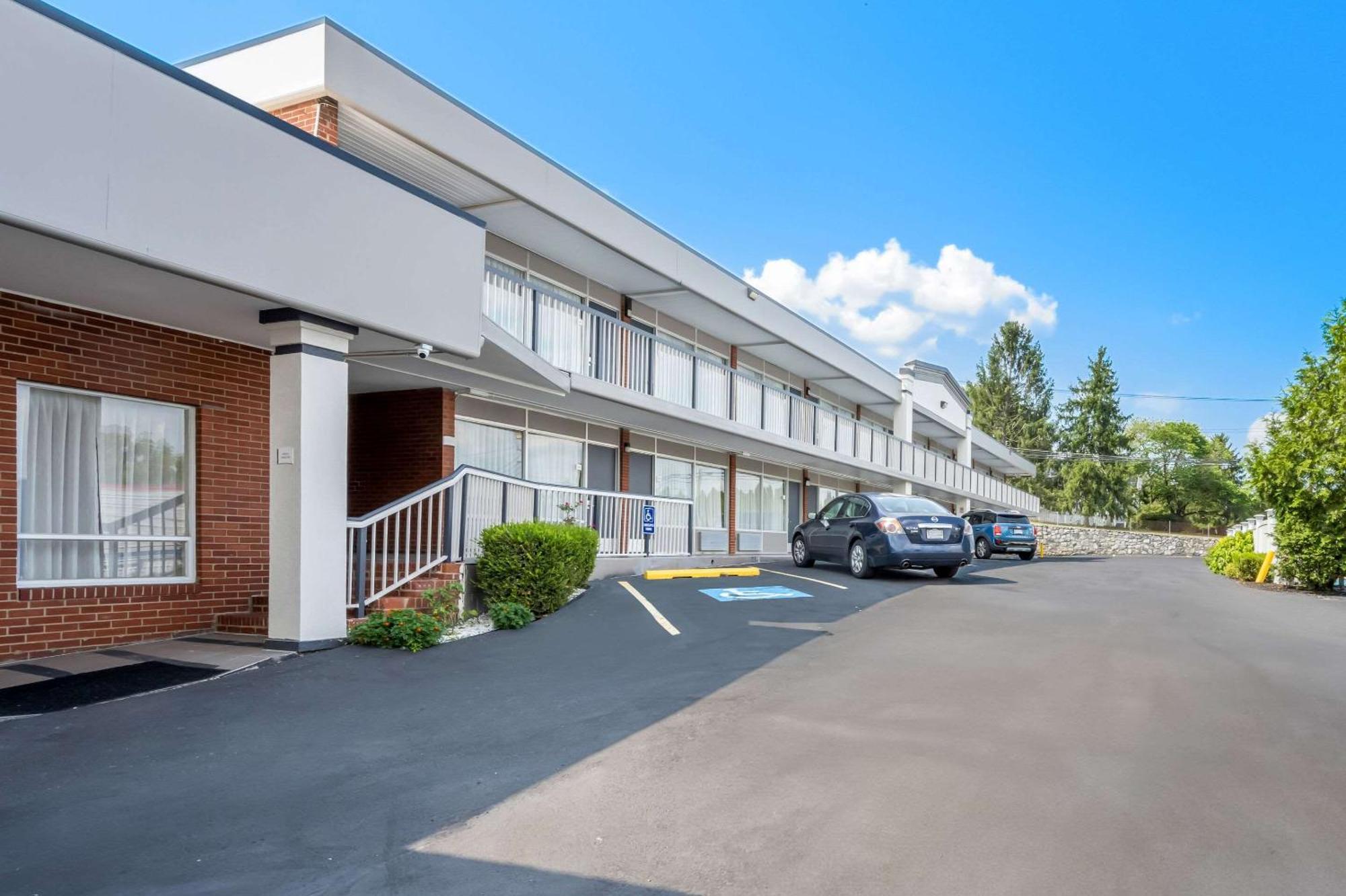 Quality Inn Лурей Экстерьер фото
